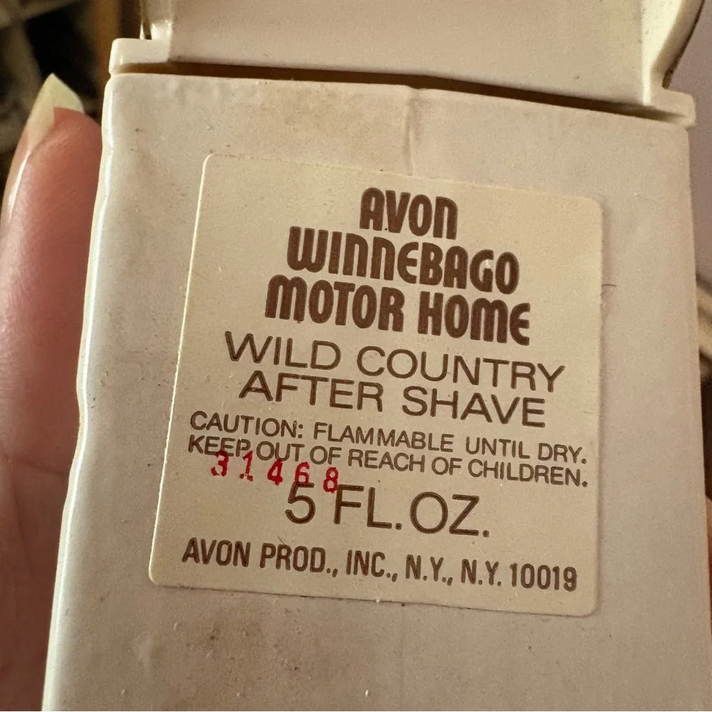 💚Avon Vintage Winnebago Motor Home After Shave Decanter